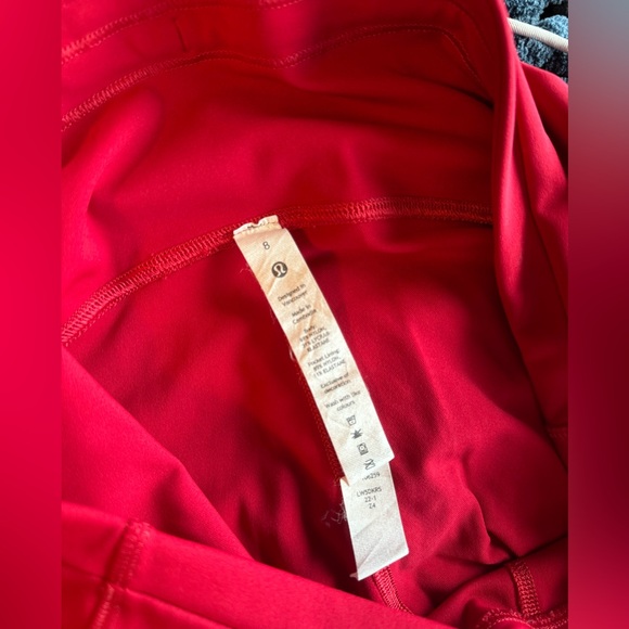 Lululemon Fast and Free High-Rise Tight 28" w/ Pockets - Picture 5 of 6